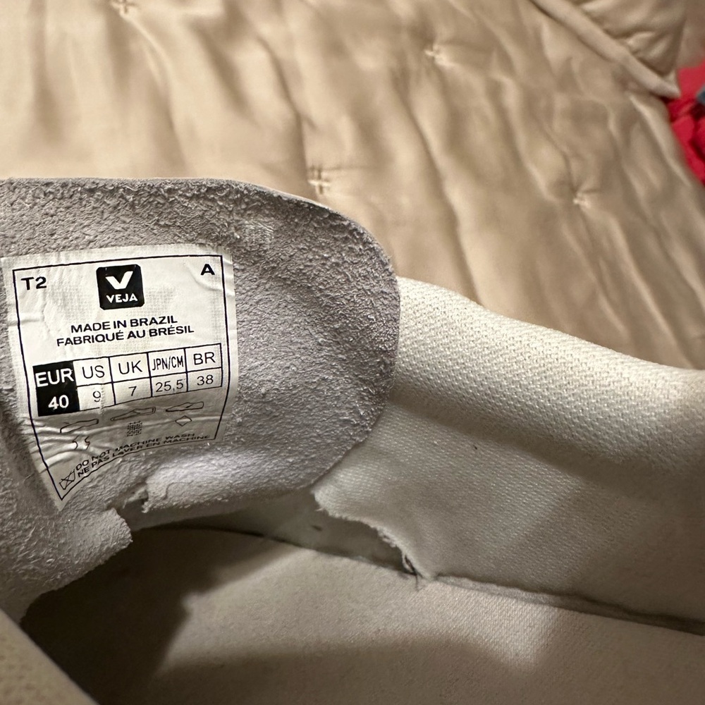 Veja V-10 Sneakers Women’s 9 Euro 40 White EUC - Picture 6 of 14